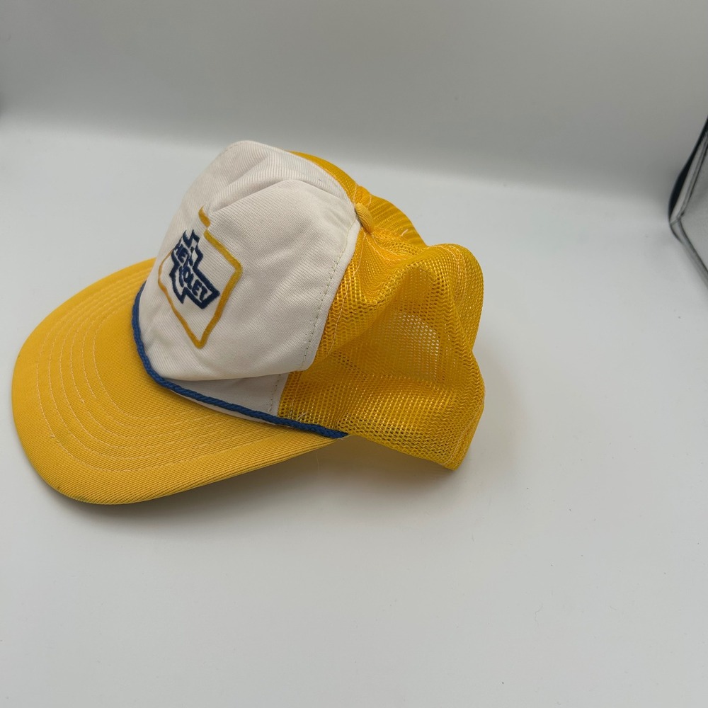 Chevrolet Trucker Hat Unisex OSFA Yellow White Vintage Mesh Snapback Cap - Picture 3 of 5